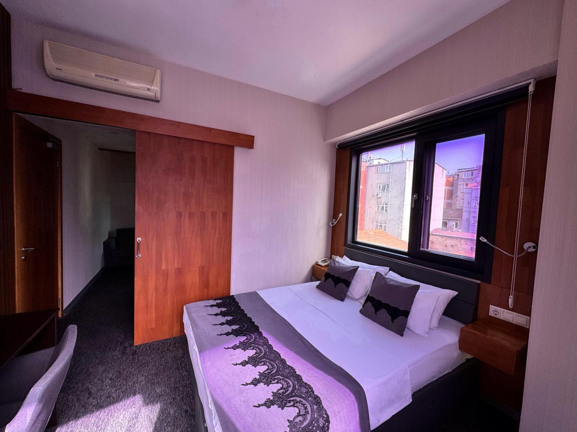 Black Art Otel Istanbul Eksteriør billede