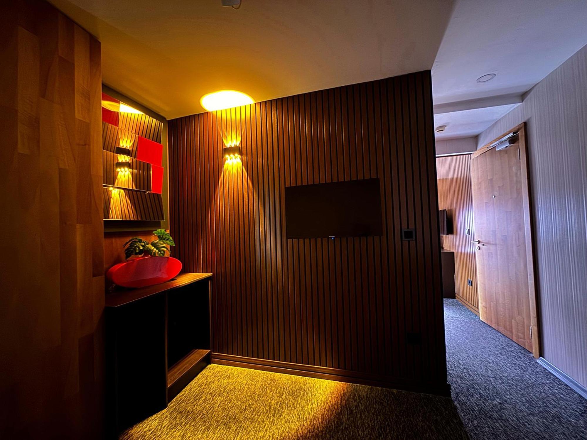 Black Art Otel Istanbul Eksteriør billede
